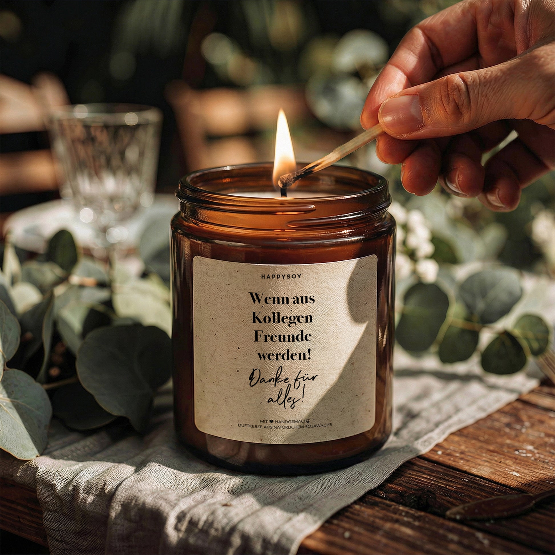 Wenn aus Kollegen Freunde werden - Duftkerze mit Spruch als Geschenk für Kollegin, Abschied & Dankeschön, liebevolle Aufmerksamkeit, Kerze im Glas, blumiger Duft - Bild 3