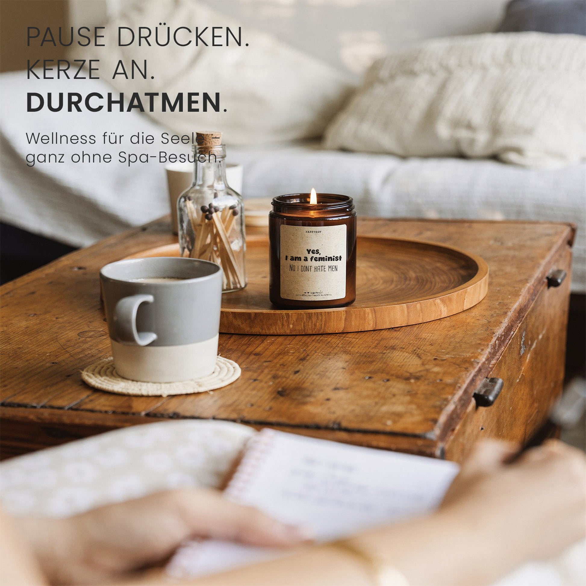 Yes I Am A Feminist - Duftkerze mit Spruch als Geschenk für starke Frauen, liebevolle Geschenkidee für Freundin, Schwester, Kollegin, Kerze im Glas mit blumigem Duft - Bild 7