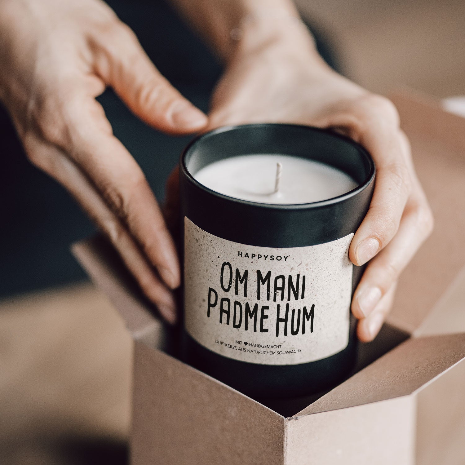 Duftkerze - Om Mani Padme Hum - Happysoy®